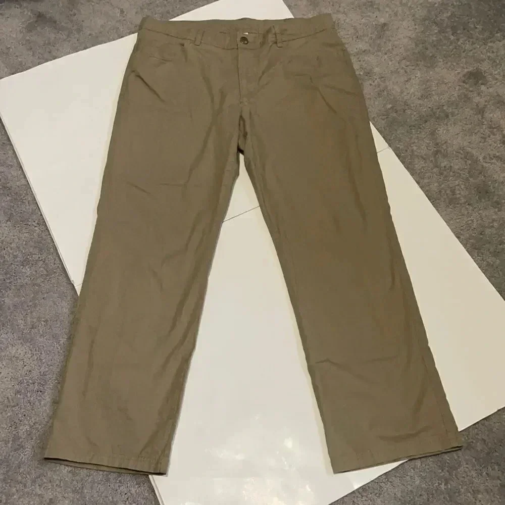 Columbia regular fit hiking pants, tan. Men’s size 36 X 30